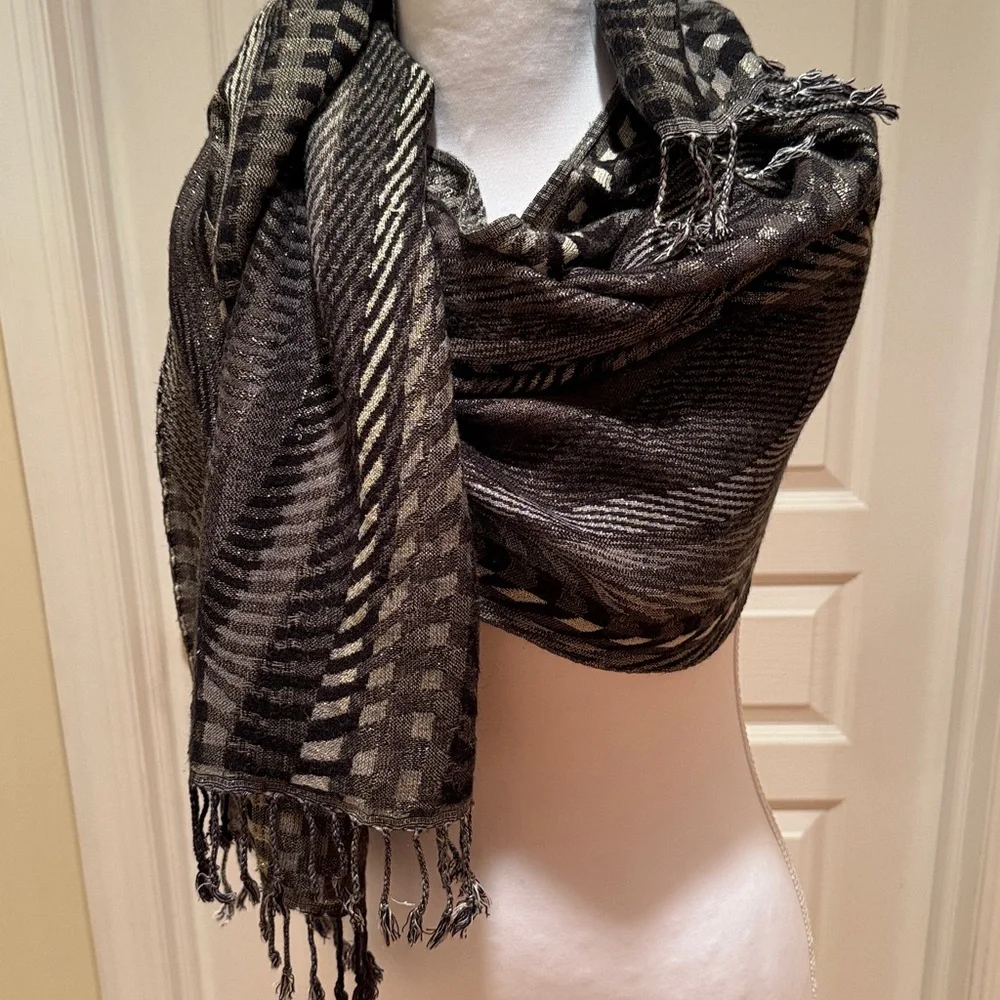 Elegant Black and Gray Patterned Shawl with Shimmer and fringe